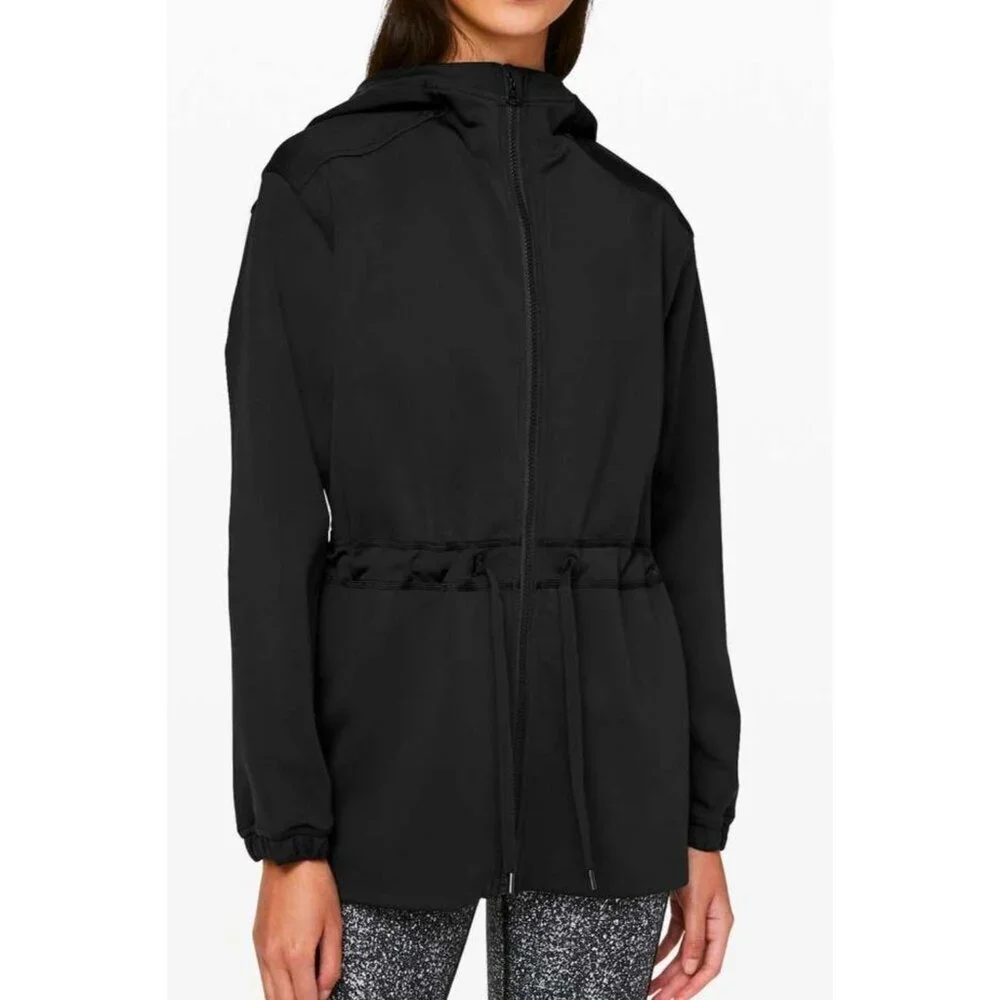 Lululemon gotta hustle jacket. Black Hooded cinch waist size 8 women